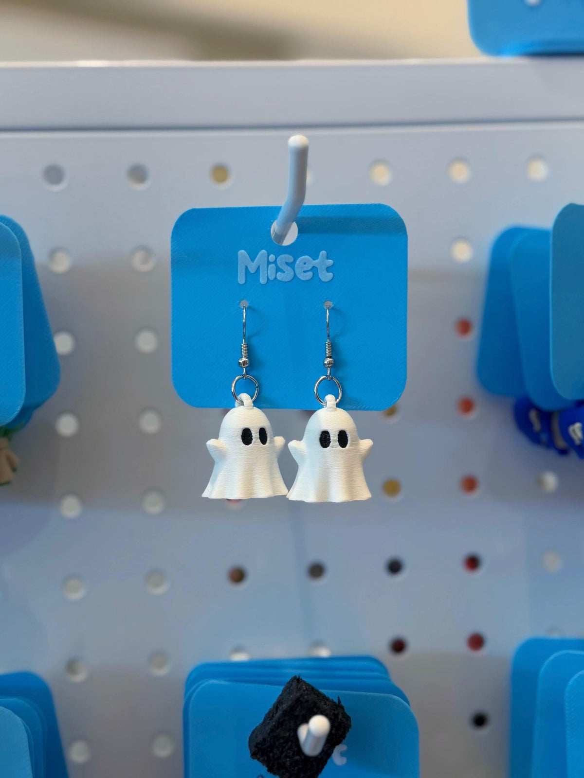 Aretes Fantasmitas